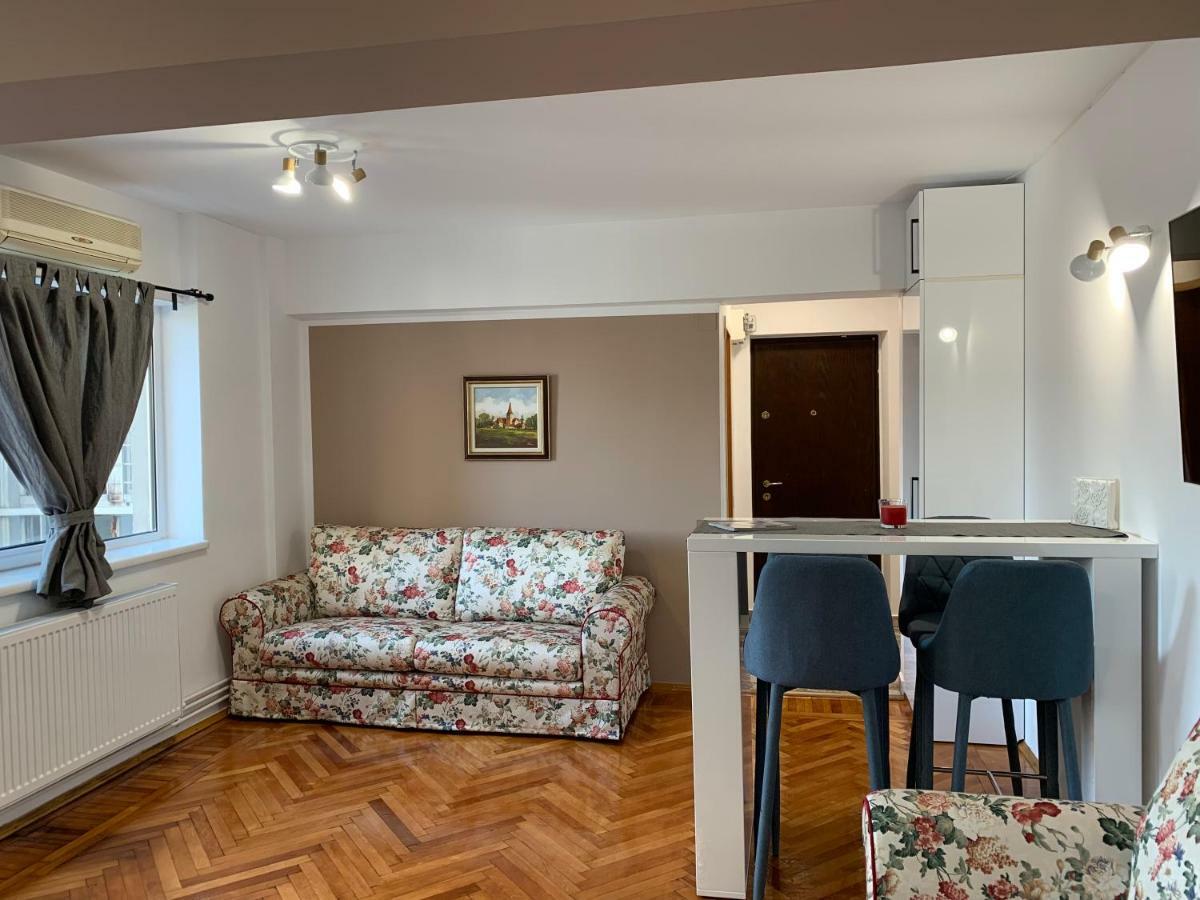 Apartament I