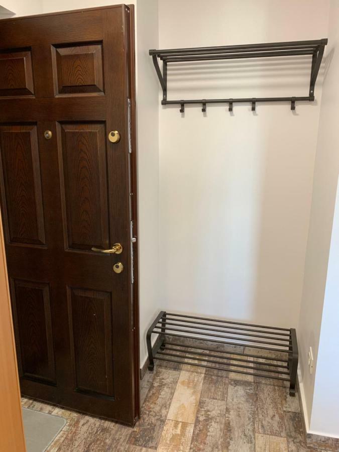 I Apartament Bucureşti